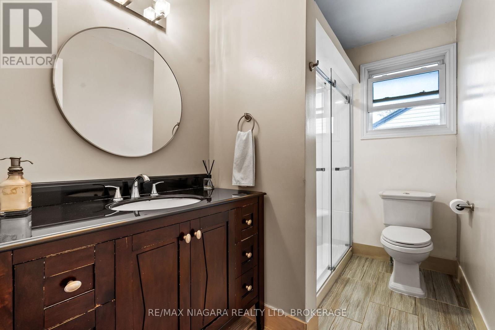 343 Helen Street, Fort Erie, Ontario  L0S 1B0 - Photo 18 - X12541518