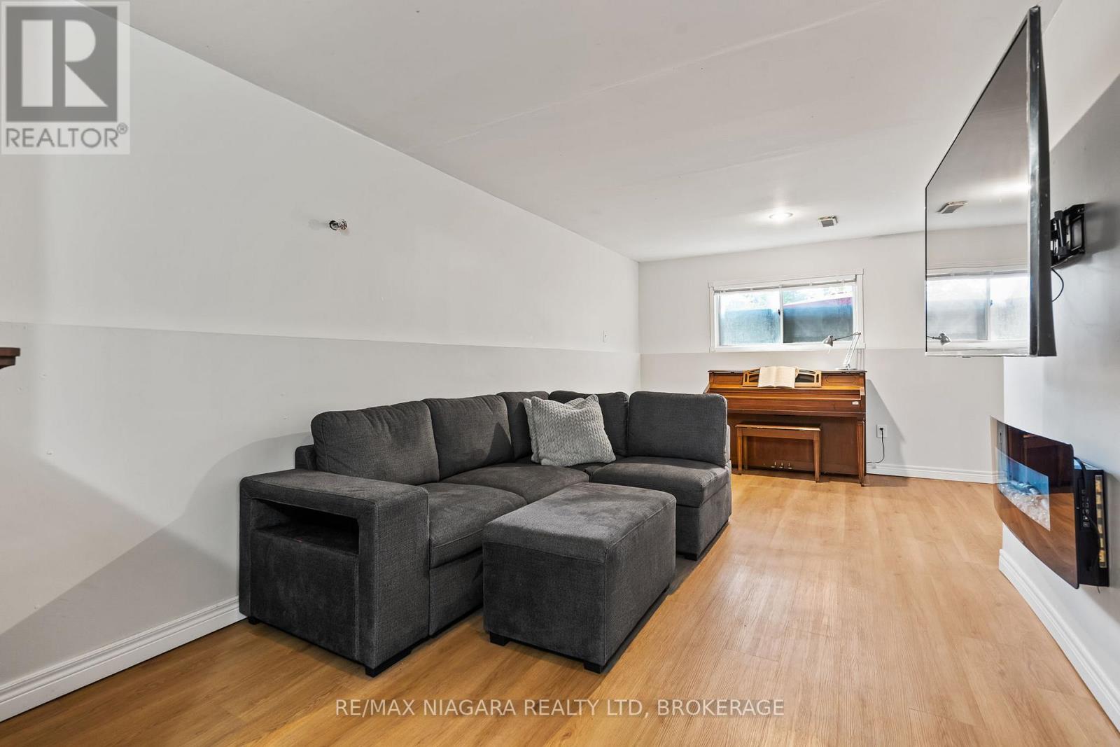 343 Helen Street, Fort Erie, Ontario  L0S 1B0 - Photo 23 - X12541518