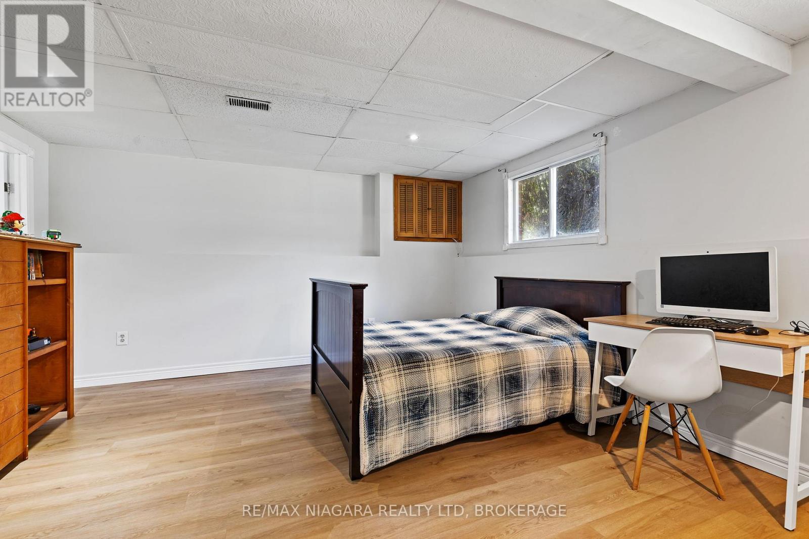 343 Helen Street, Fort Erie, Ontario  L0S 1B0 - Photo 29 - X12541518