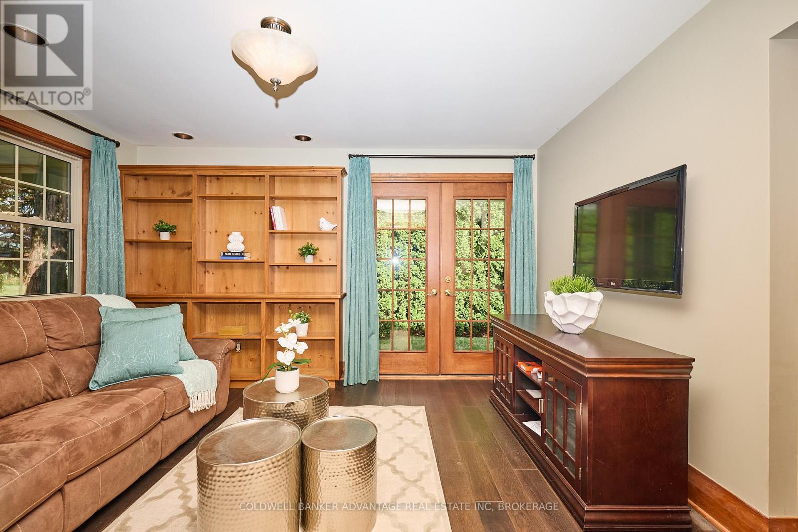 4698 Sandy Cove Drive, Lincoln, Ontario  L0R 1B1 - Photo 13 - X12541808