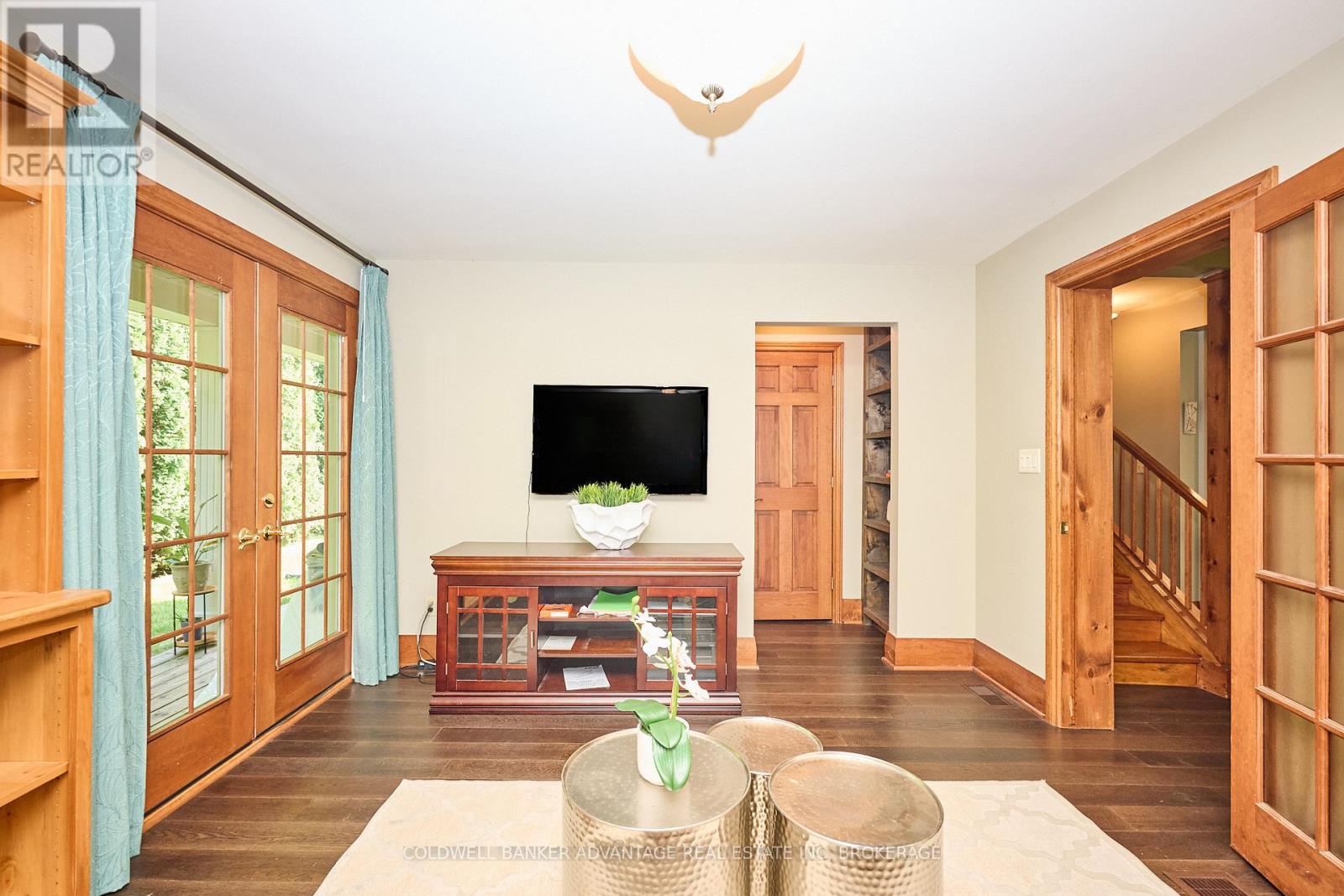 4698 Sandy Cove Drive, Lincoln, Ontario  L0R 1B1 - Photo 15 - X12541808