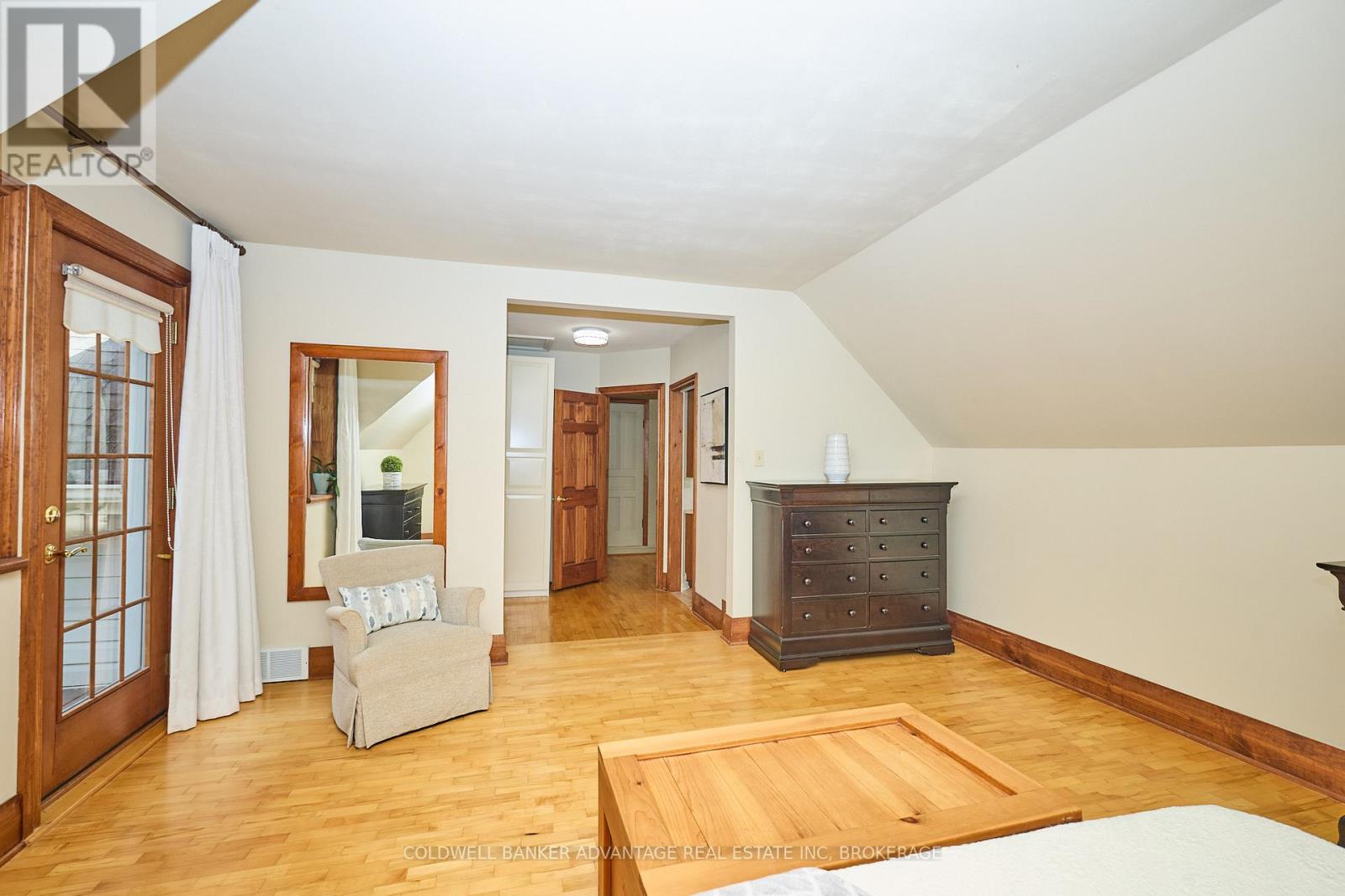 4698 Sandy Cove Drive, Lincoln, Ontario  L0R 1B1 - Photo 24 - X12541808