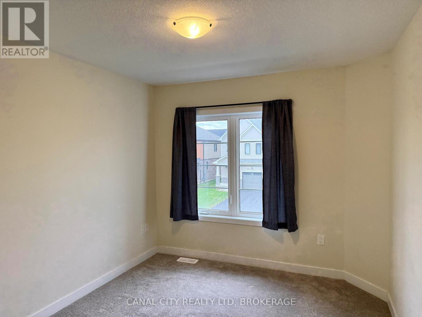 6 Lavender Road, Thorold, Ontario  L3B 5N5 - Photo 17 - X12543950