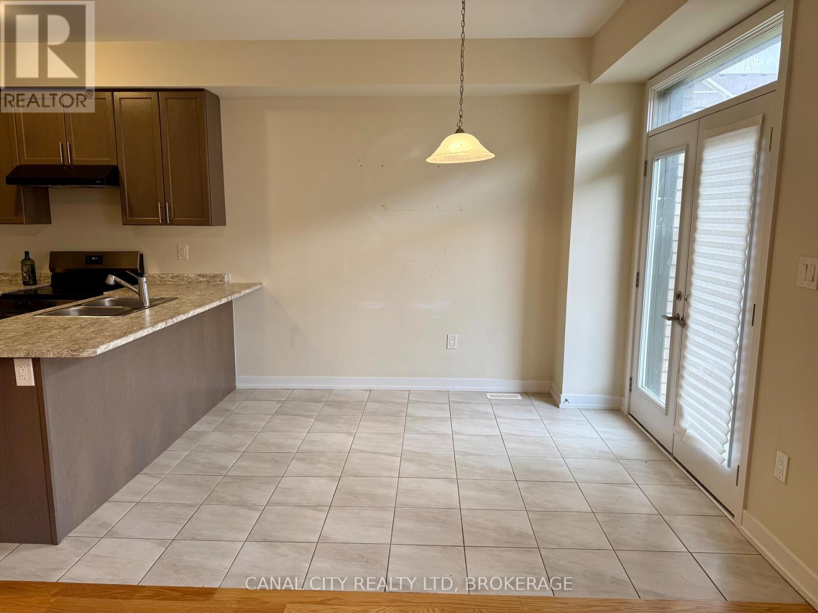 6 Lavender Road, Thorold, Ontario  L3B 5N5 - Photo 5 - X12543950