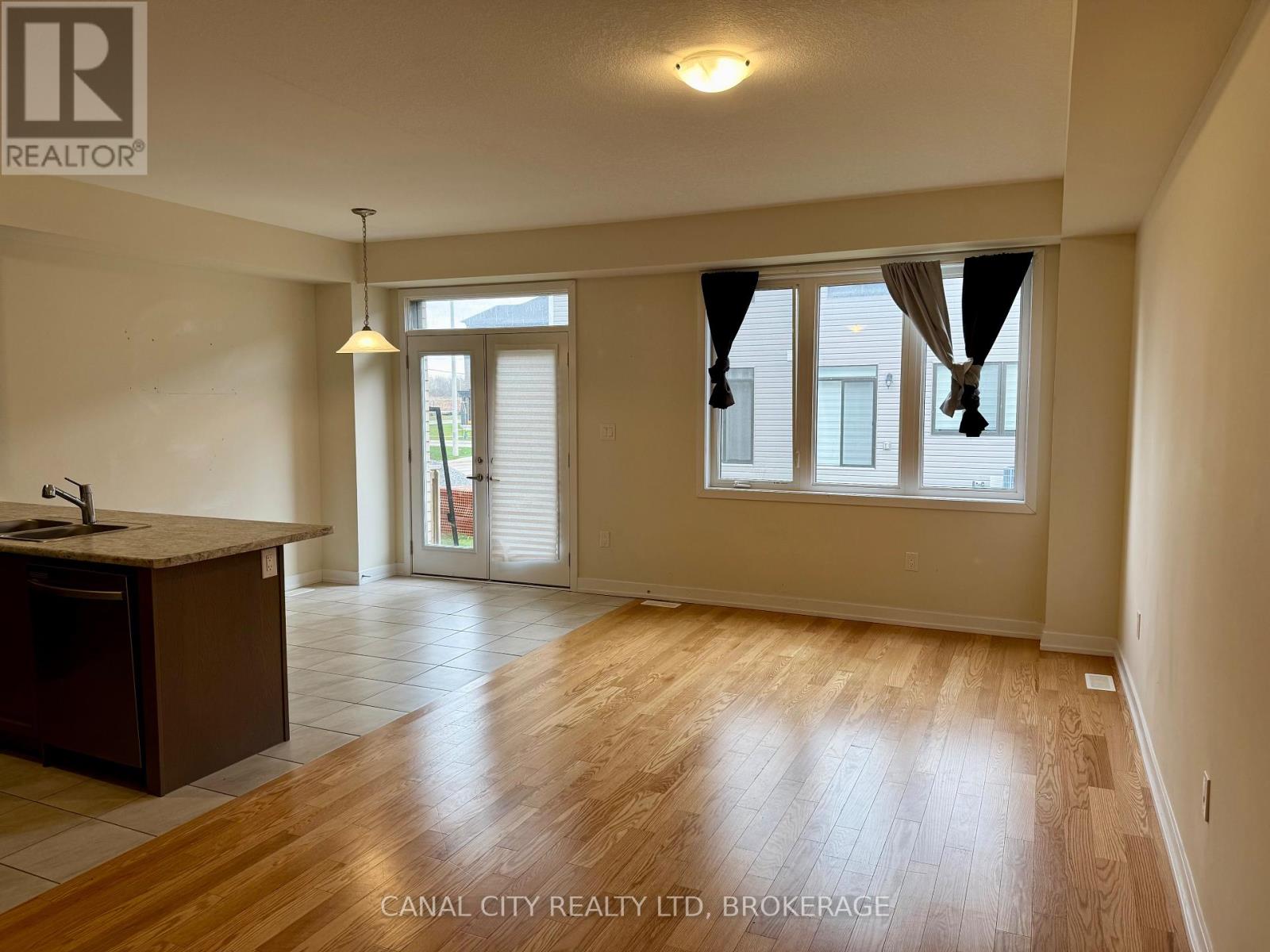 6 Lavender Road, Thorold, Ontario  L3B 5N5 - Photo 9 - X12543950