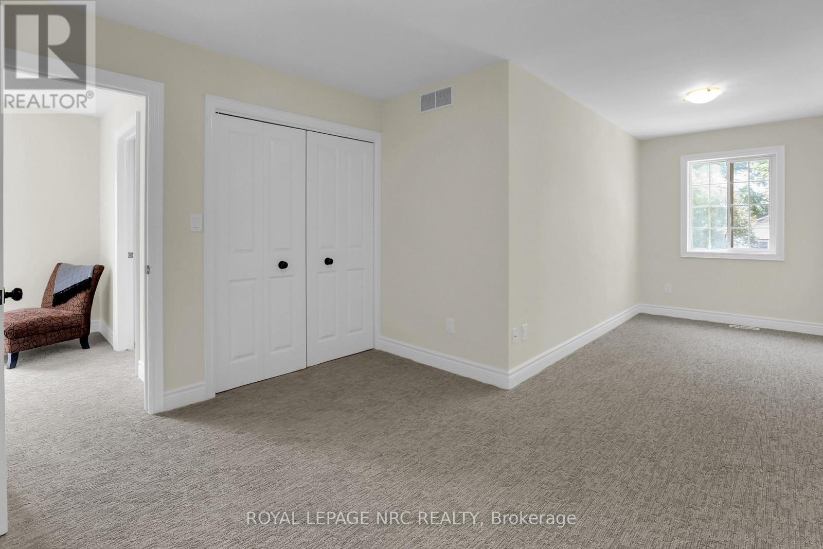 56 Queens Circle, Fort Erie, Ontario  L0S 1B0 - Photo 23 - X12544054