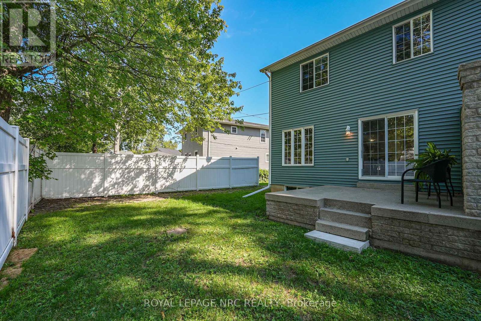 58 Queens Circle, Fort Erie, Ontario  L0S 1B0 - Photo 39 - X12544064