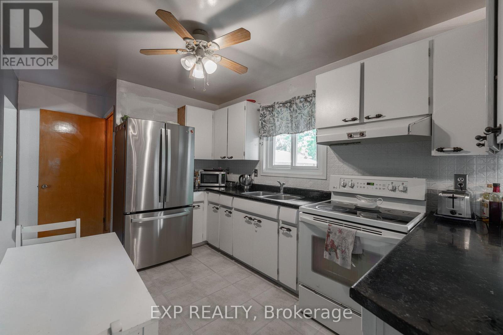 2896 Portage Road, Niagara Falls, Ontario  L2J 2J5 - Photo 14 - X12544140