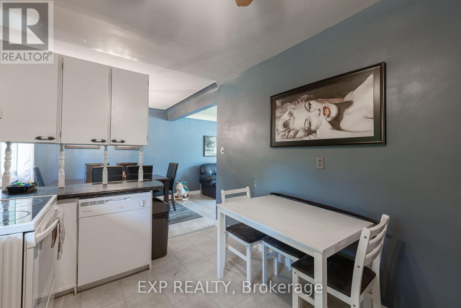 2896 Portage Road, Niagara Falls, Ontario  L2J 2J5 - Photo 16 - X12544140