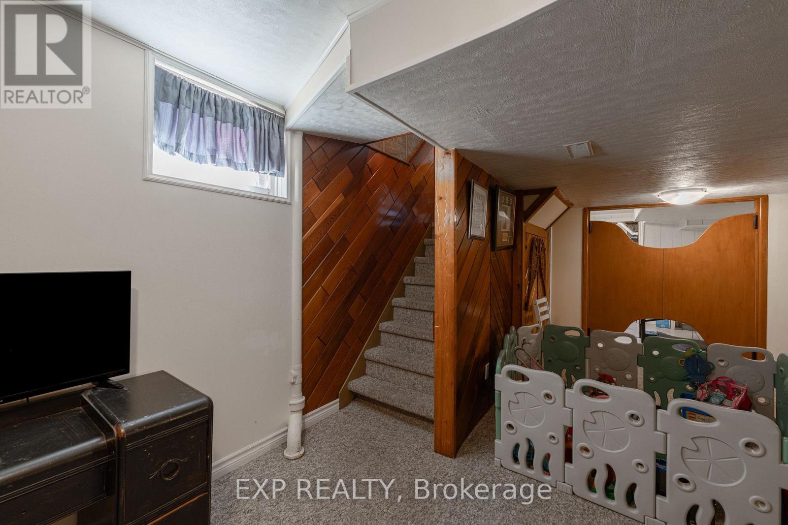 2896 Portage Road, Niagara Falls, Ontario  L2J 2J5 - Photo 24 - X12544140