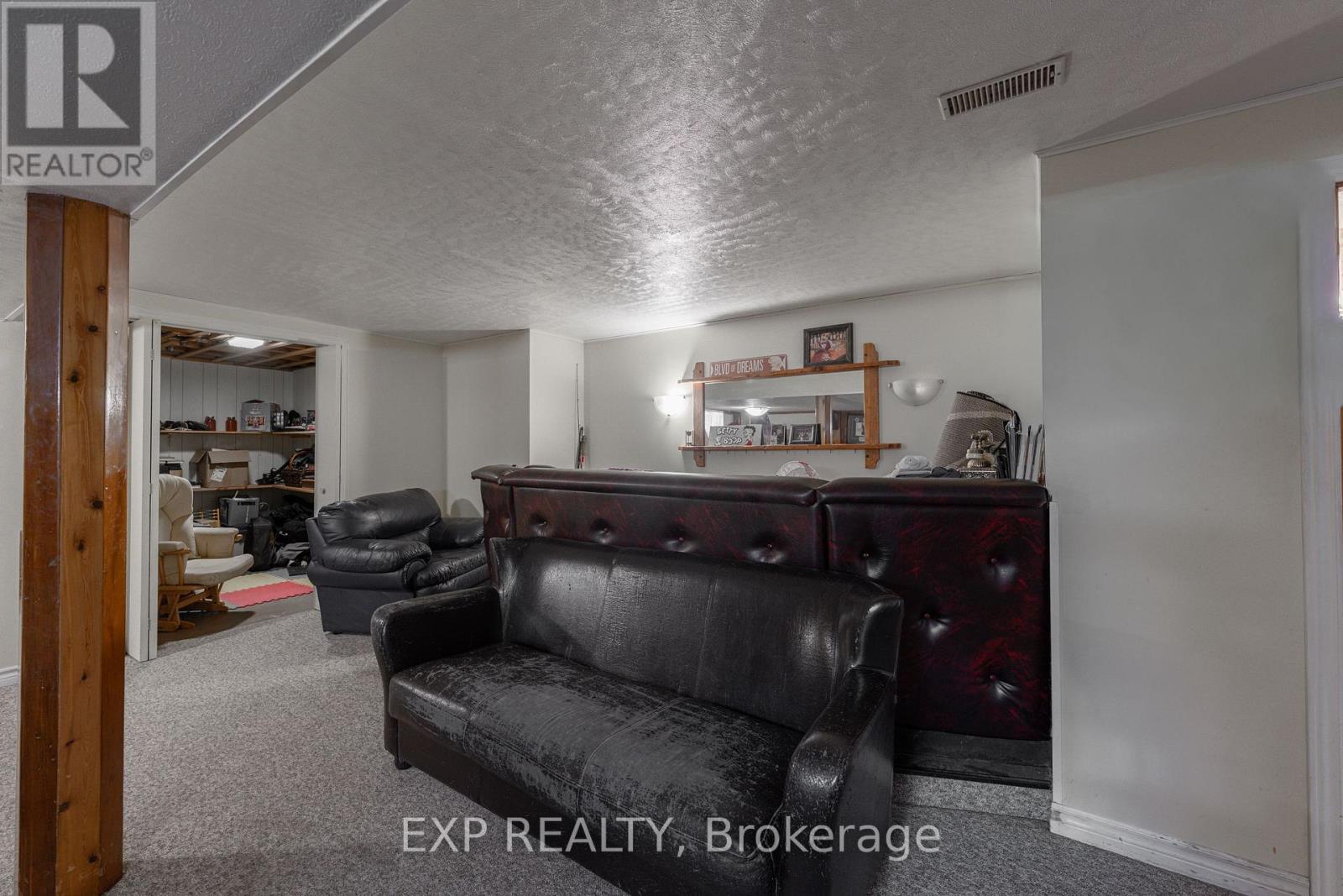 2896 Portage Road, Niagara Falls, Ontario  L2J 2J5 - Photo 26 - X12544140