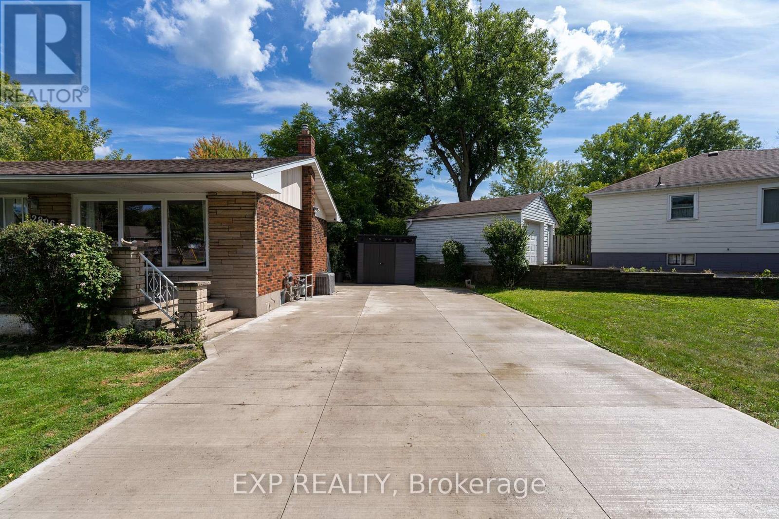 2896 Portage Road, Niagara Falls, Ontario  L2J 2J5 - Photo 7 - X12544140