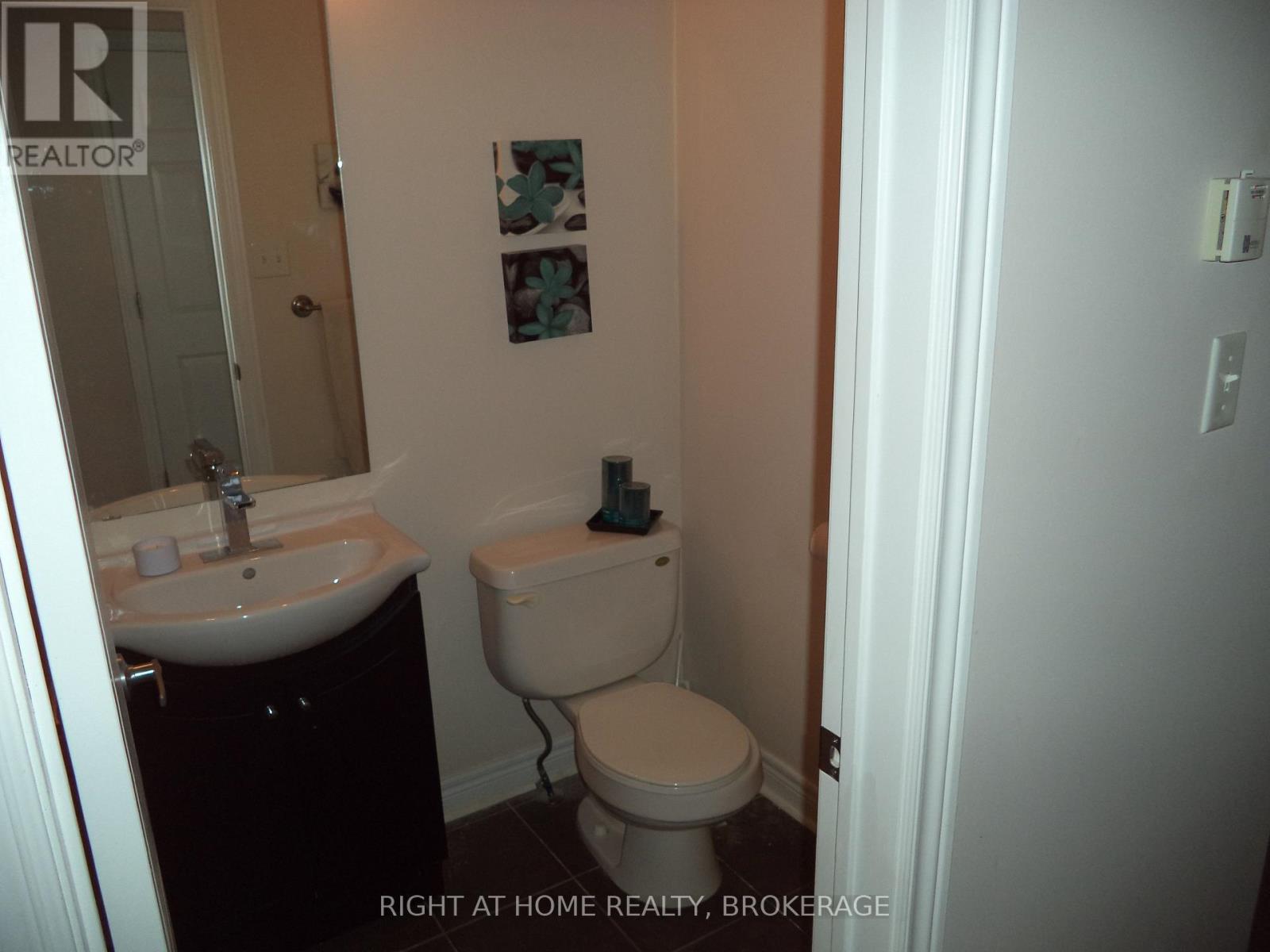 11 Colonel Lyall Street, St. Catharines, Ontario  L2P 0B1 - Photo 21 - X12544336