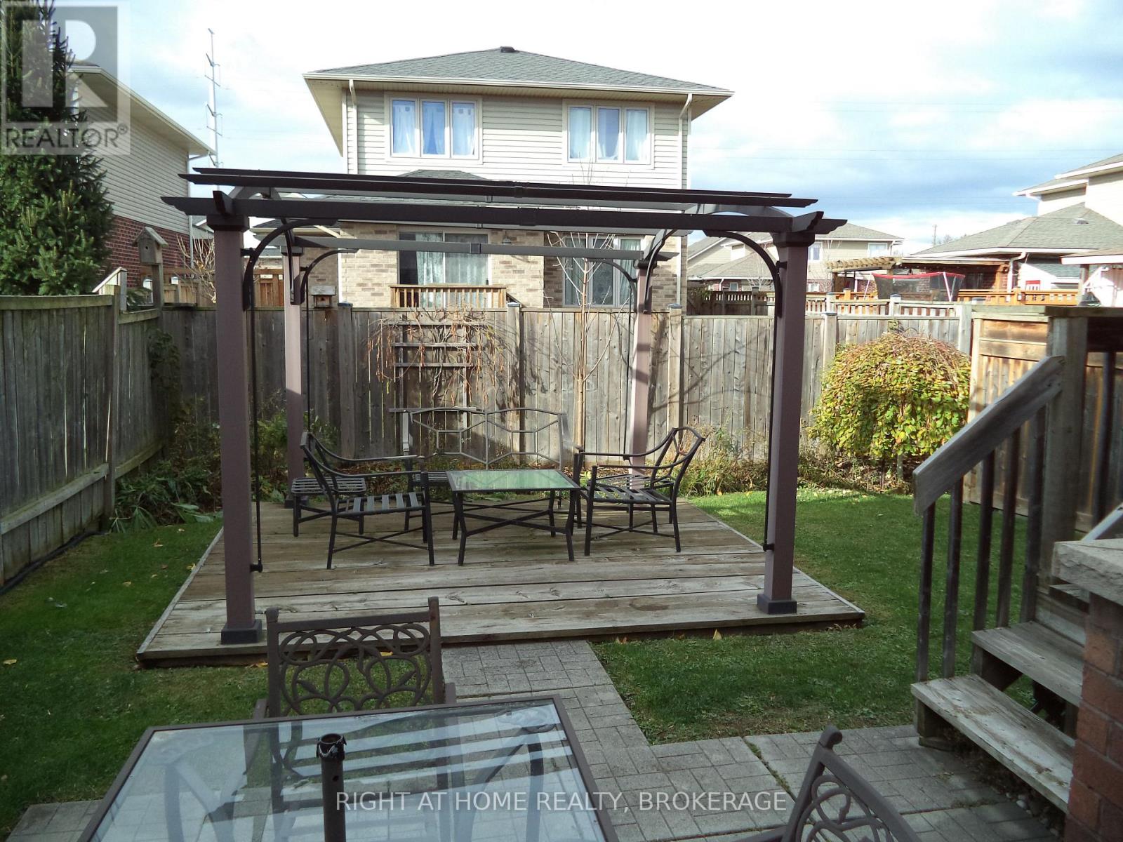 11 Colonel Lyall Street, St. Catharines, Ontario  L2P 0B1 - Photo 34 - X12544336