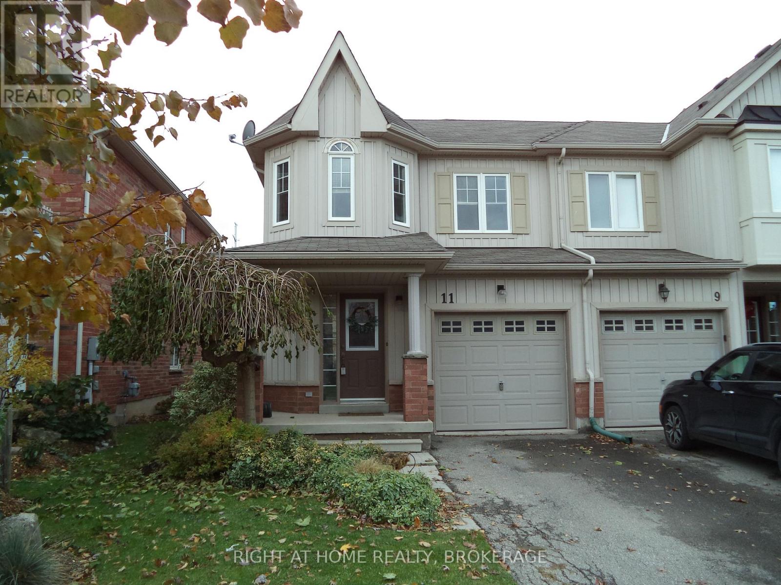 11 Colonel Lyall Street, St. Catharines, Ontario  L2P 0B1 - Photo 6 - X12544336