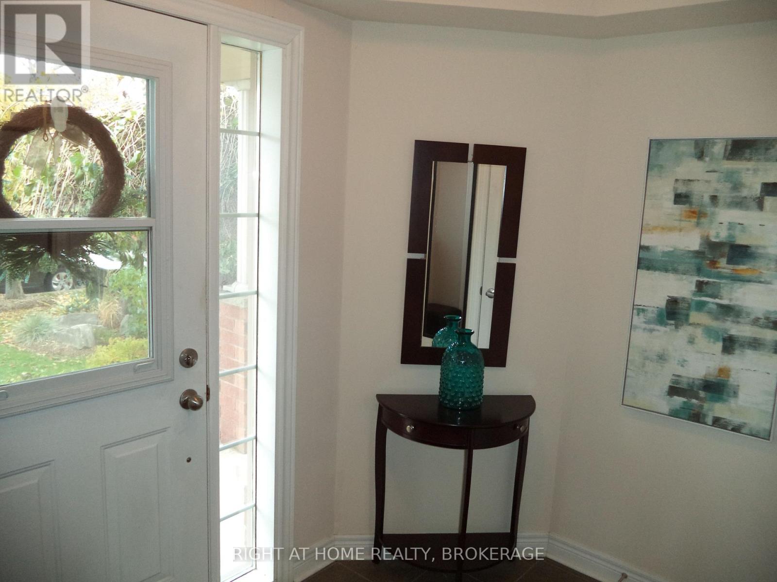 11 Colonel Lyall Street, St. Catharines, Ontario  L2P 0B1 - Photo 8 - X12544336