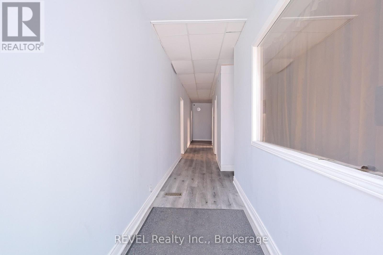 12 East Main Street, Welland, Ontario  L3B 3W3 - Photo 6 - X12544714