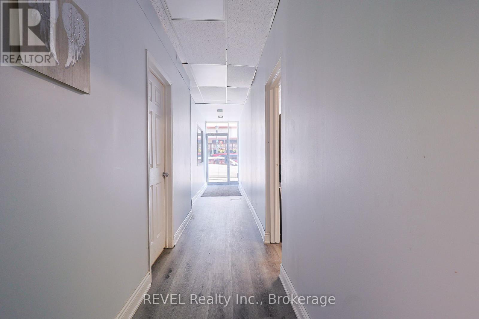 12 East Main Street, Welland, Ontario  L3B 3W3 - Photo 7 - X12544714