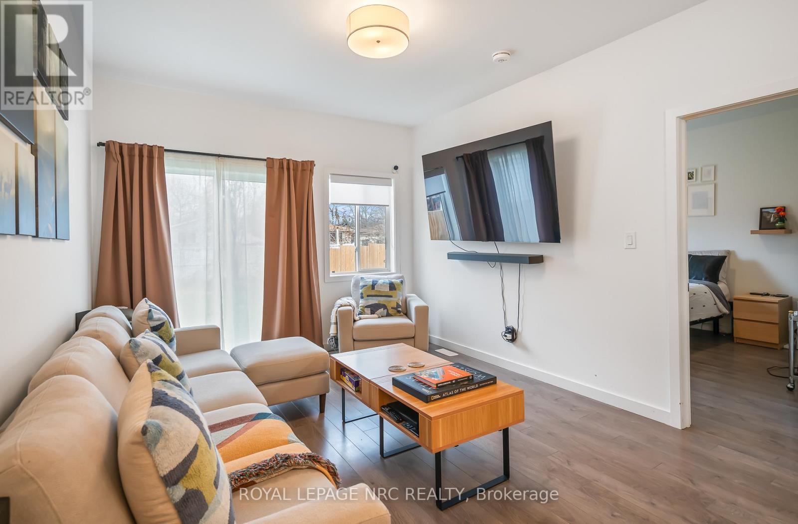 305 Chaffey Street, Welland, Ontario  L3B 0K5 - Photo 13 - X12544810