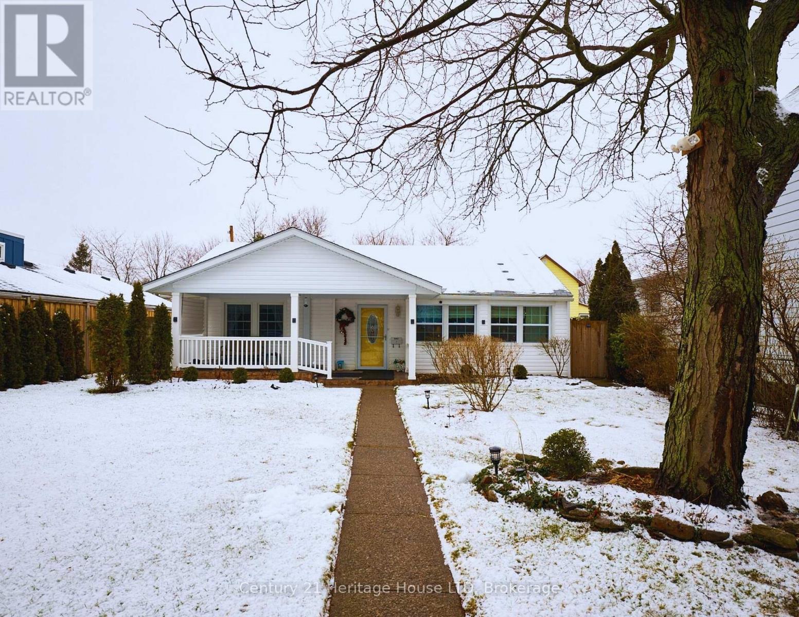 662 LAKESHORE ROAD, Fort Erie, Ontario