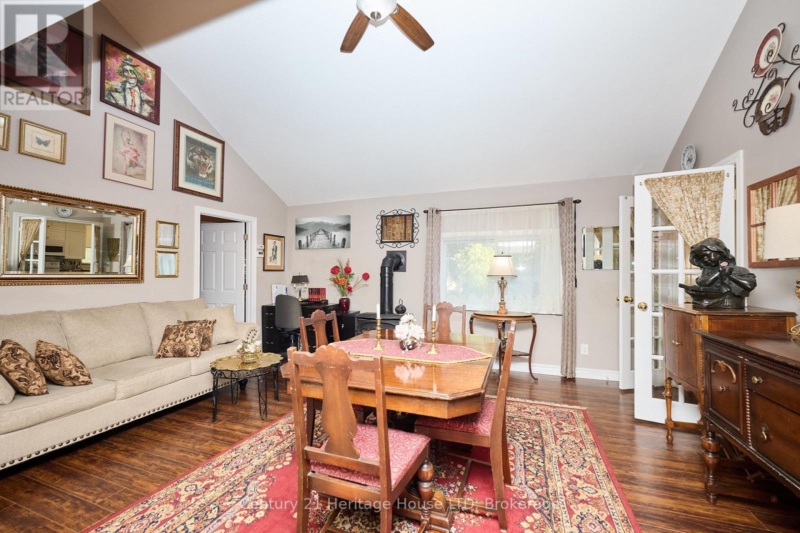 662 Lakeshore Road, Fort Erie, Ontario  L2A 1B9 - Photo 13 - X12545772