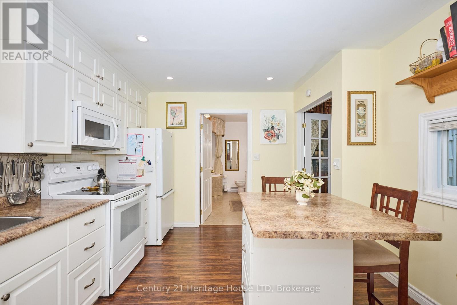 662 Lakeshore Road, Fort Erie, Ontario  L2A 1B9 - Photo 24 - X12545772