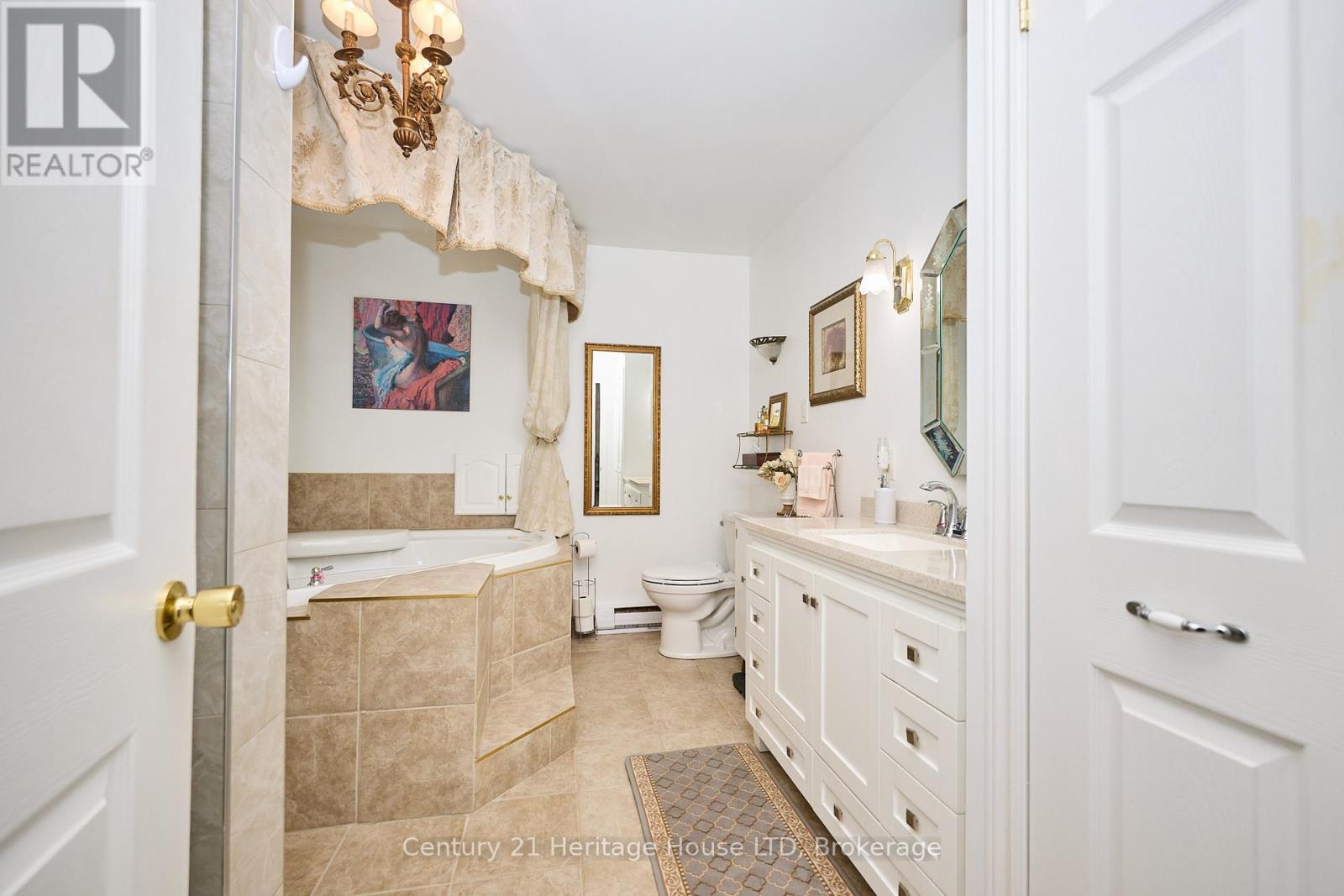 662 Lakeshore Road, Fort Erie, Ontario  L2A 1B9 - Photo 27 - X12545772