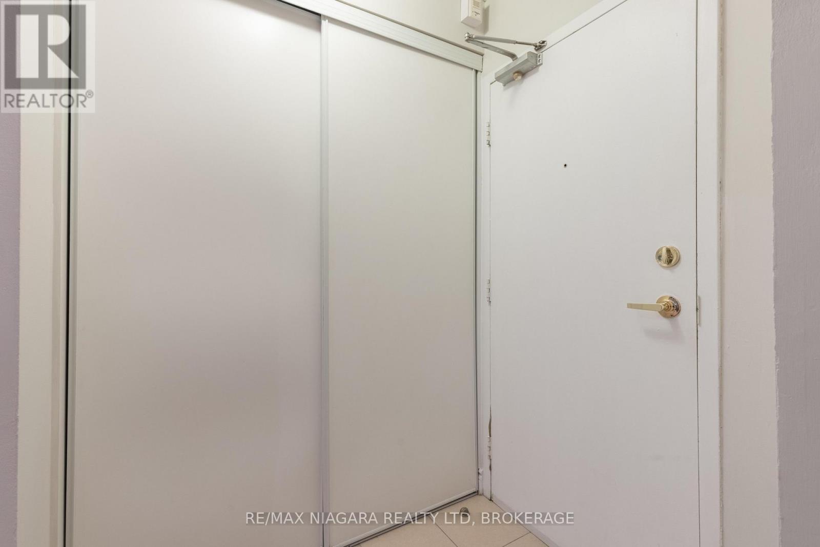 209 - 6390 Huggins Street, Niagara Falls, Ontario  L2J 1H1 - Photo 15 - X12545836