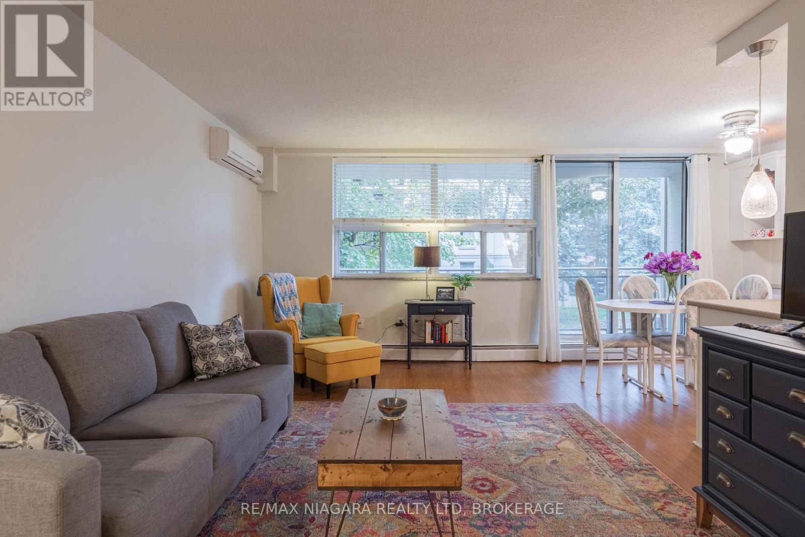 209 - 6390 Huggins Street, Niagara Falls, Ontario  L2J 1H1 - Photo 6 - X12545836