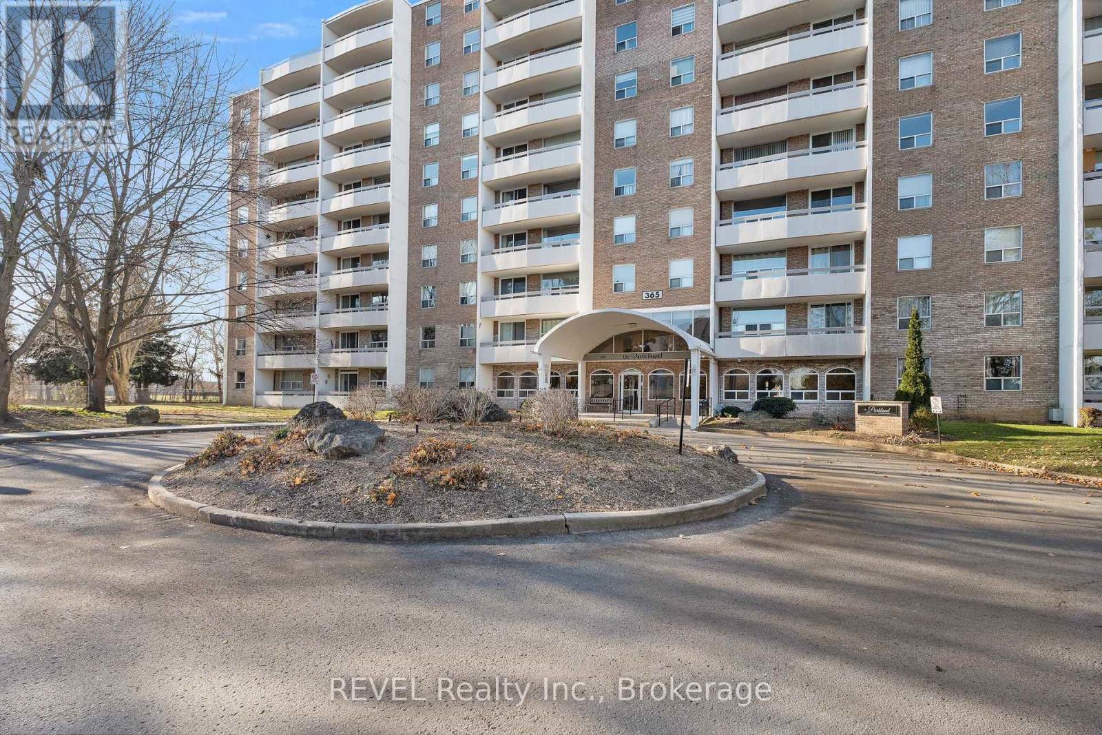 411 - 365 Geneva Street, St. Catharines, Ontario  L2N 5S7 - Photo 3 - X12546372