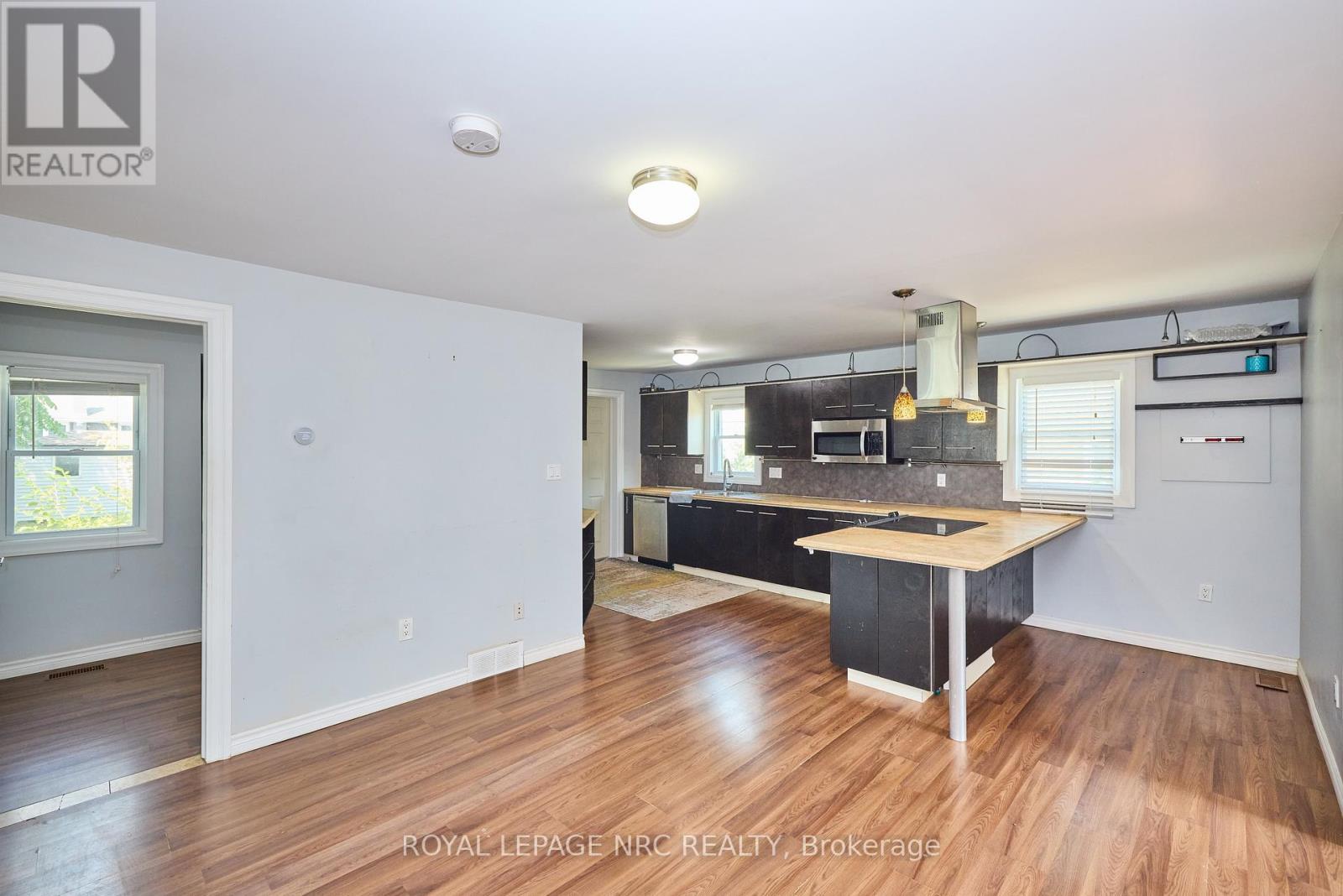 557 Geneva Street, St. Catharines, Ontario  L2N 2J1 - Photo 10 - X12547068