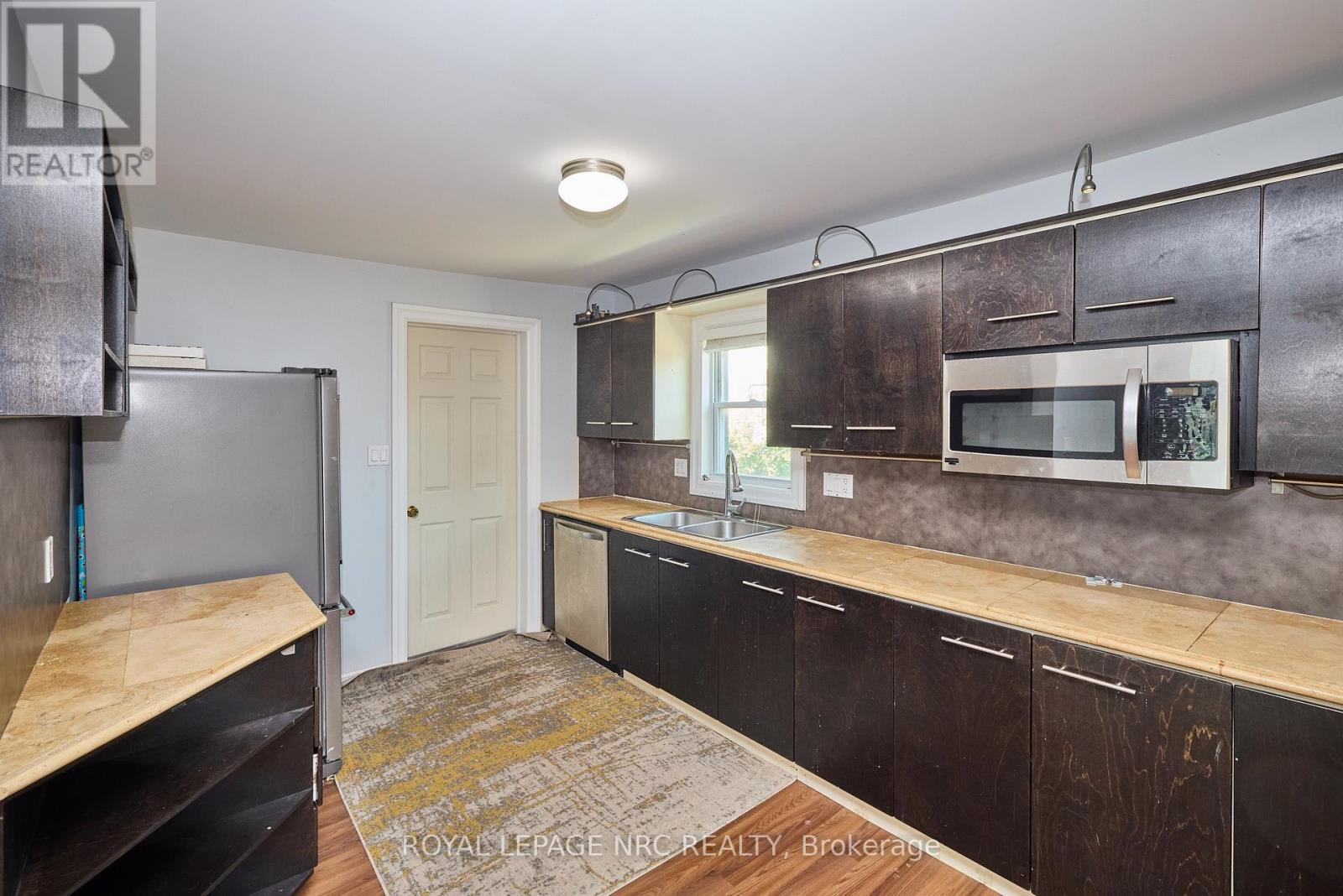 557 Geneva Street, St. Catharines, Ontario  L2N 2J1 - Photo 13 - X12547068