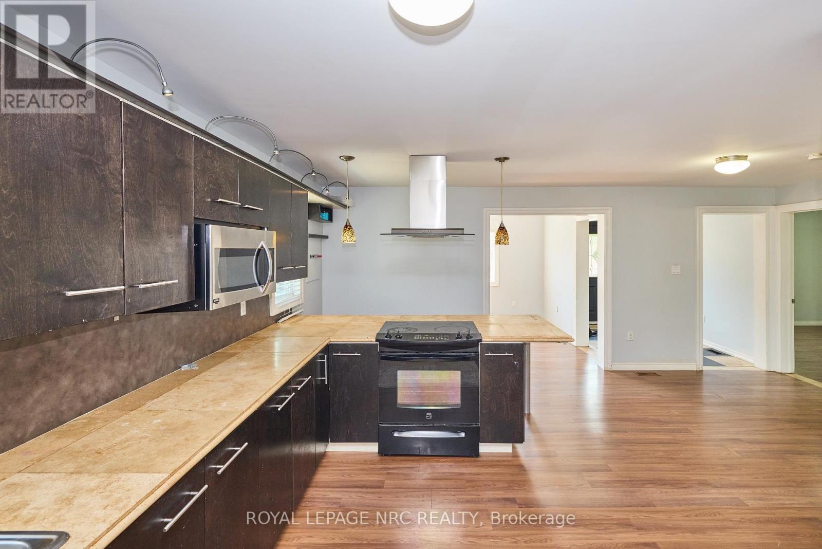 557 Geneva Street, St. Catharines, Ontario  L2N 2J1 - Photo 17 - X12547068