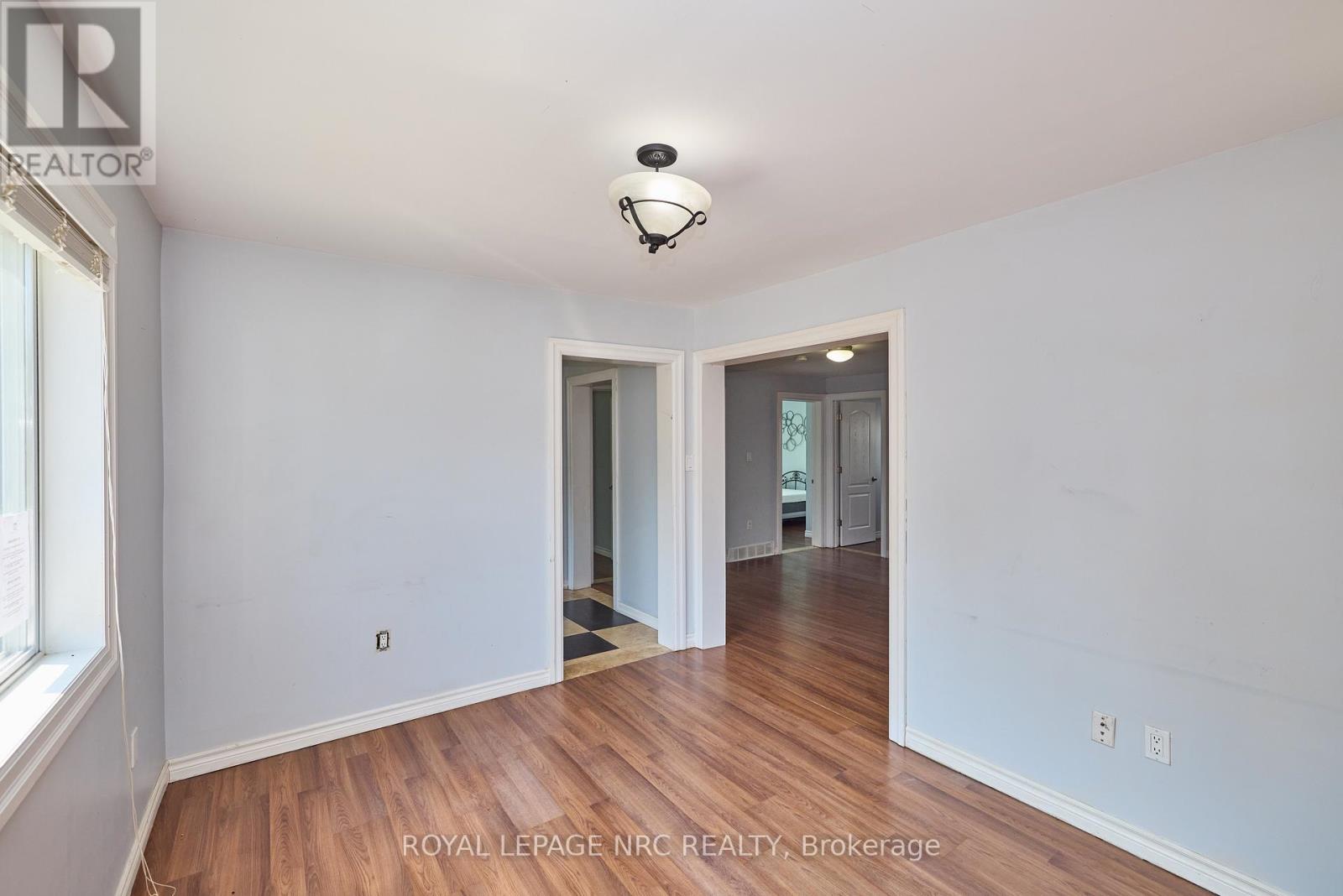 557 Geneva Street, St. Catharines, Ontario  L2N 2J1 - Photo 8 - X12547068