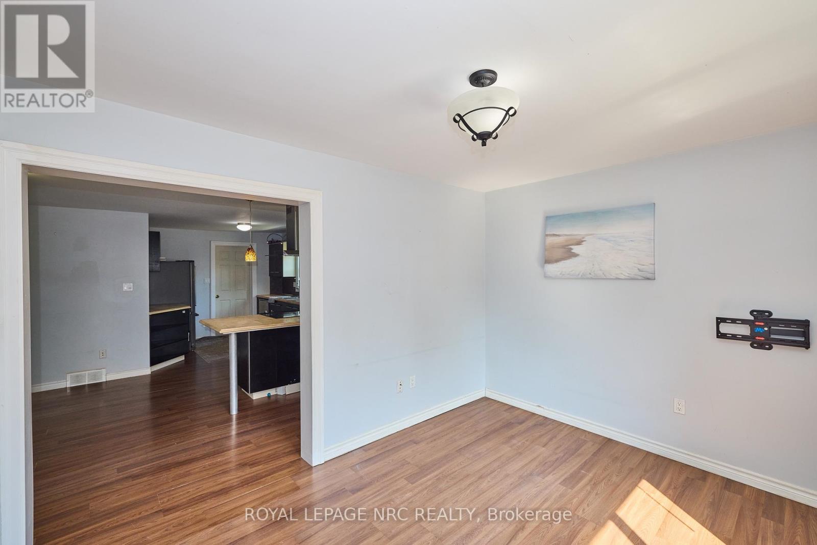 557 Geneva Street, St. Catharines, Ontario  L2N 2J1 - Photo 9 - X12547068