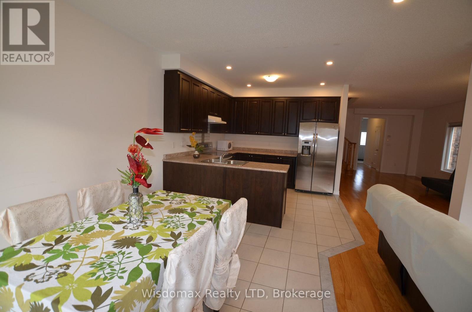 29 Palace Street, Thorold, Ontario  L2V 0J7 - Photo 14 - X12547826