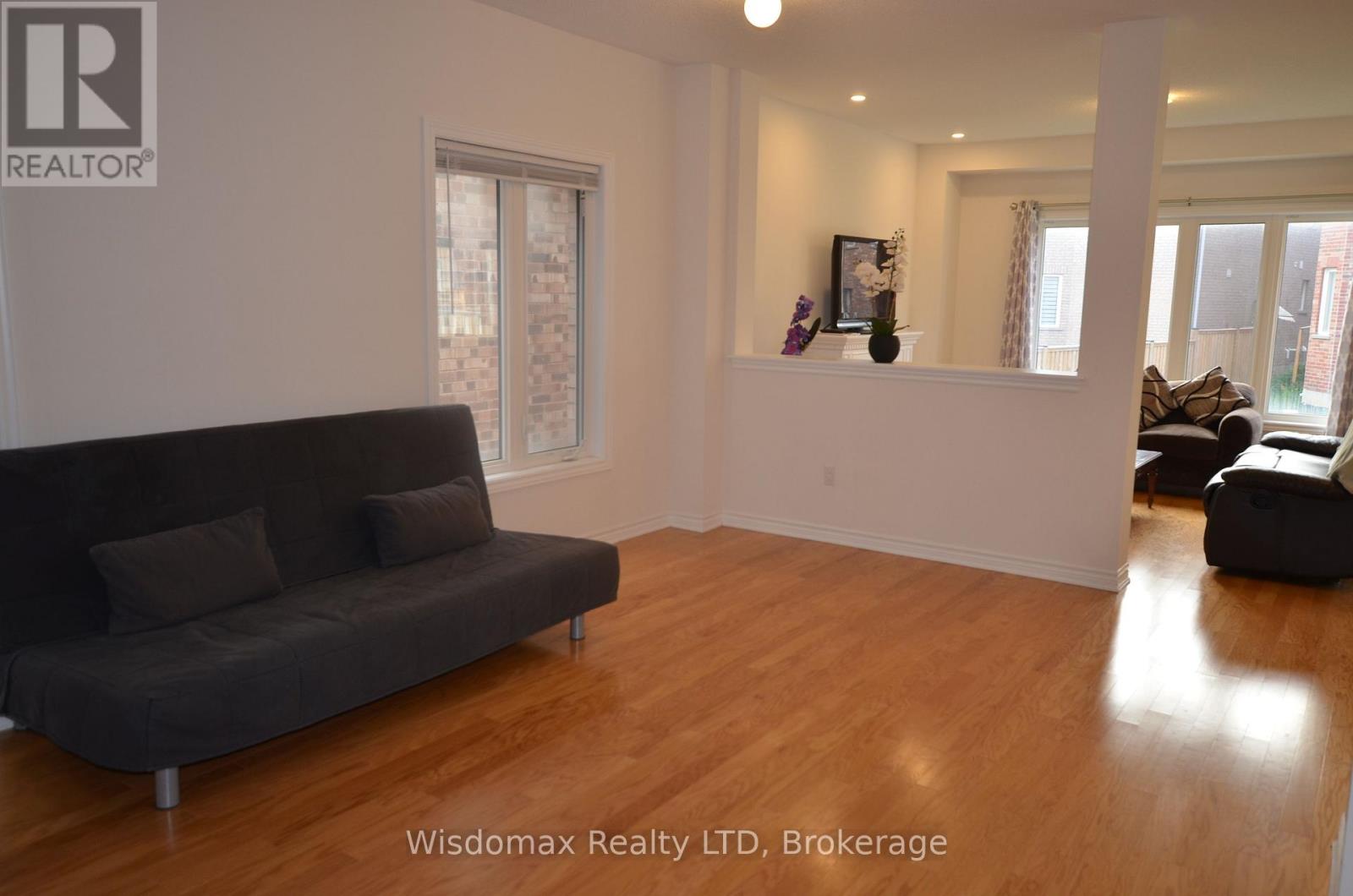 29 Palace Street, Thorold, Ontario  L2V 0J7 - Photo 7 - X12547826