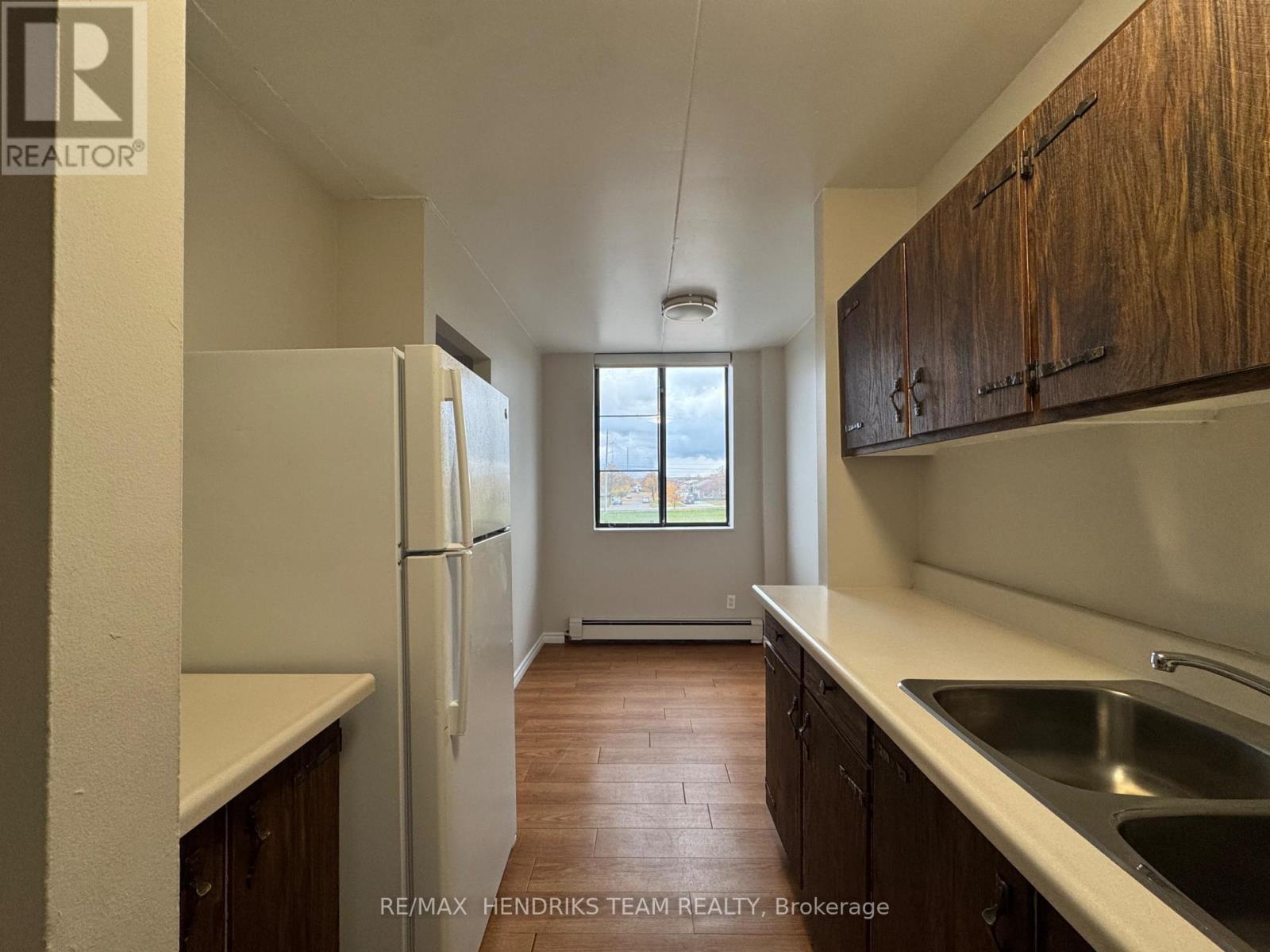 B312 - 80 Rockwood Avenue, St. Catharines, Ontario  L2P 3P2 - Photo 3 - X12548068