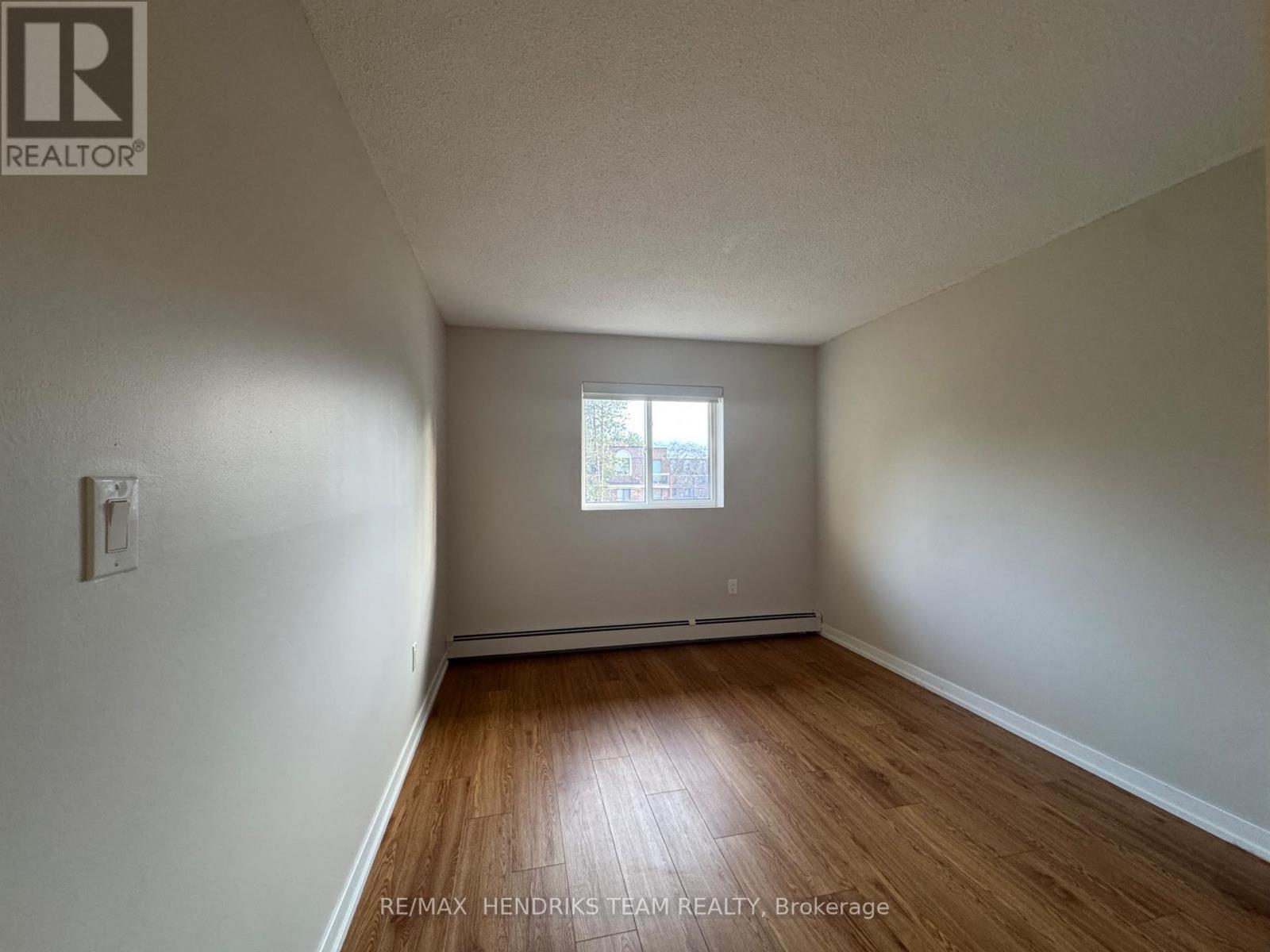 87-413 - 97 Rockwood Avenue, St. Catharines, Ontario  L2P 3P2 - Photo 9 - X12548080