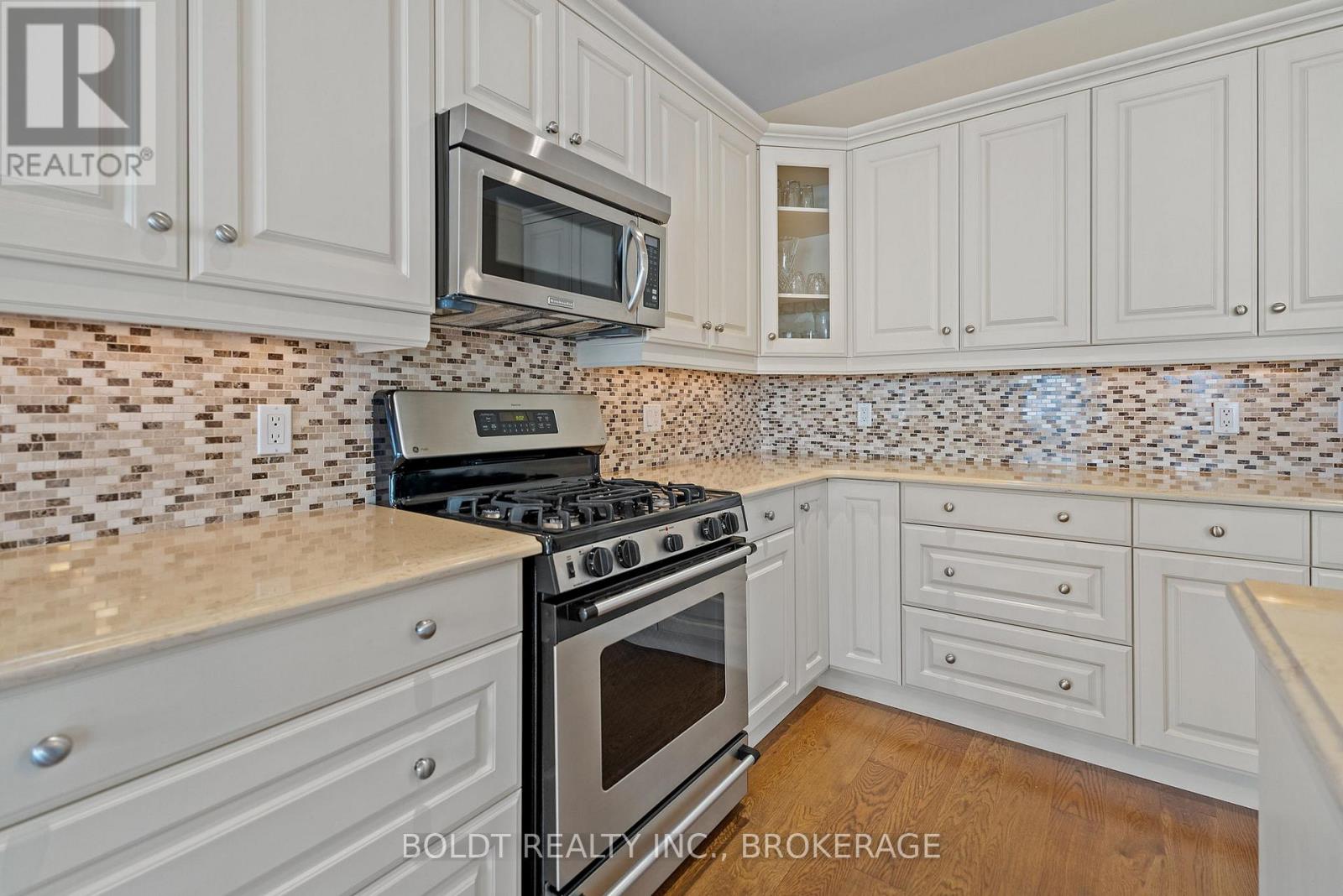 19 Red Haven Drive, Niagara-On-The-Lake, Ontario  L0S 1J0 - Photo 12 - X12549076