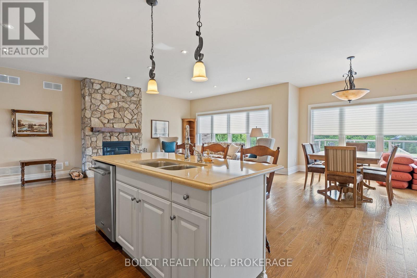 19 Red Haven Drive, Niagara-On-The-Lake, Ontario  L0S 1J0 - Photo 13 - X12549076