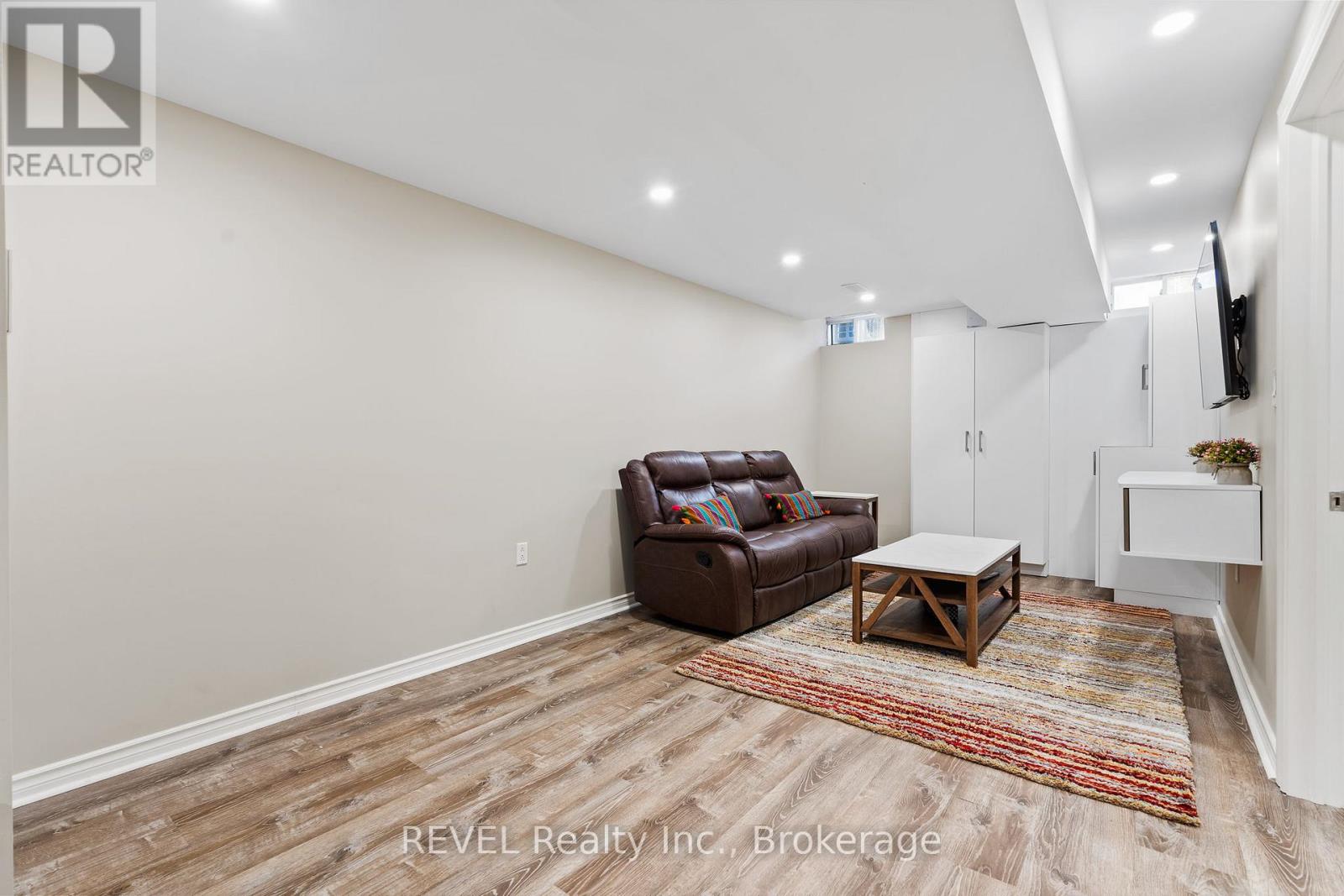 25 Colonel Lyall Street, St. Catharines, Ontario  L2P 0B3 - Photo 24 - X12549150