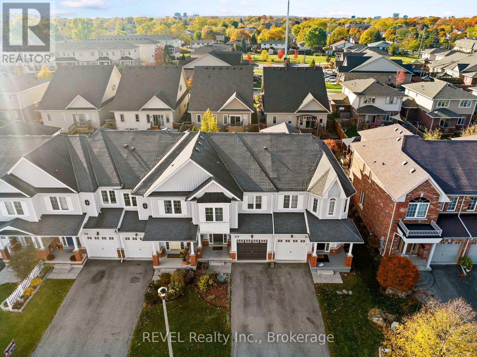 25 Colonel Lyall Street, St. Catharines, Ontario  L2P 0B3 - Photo 34 - X12549150