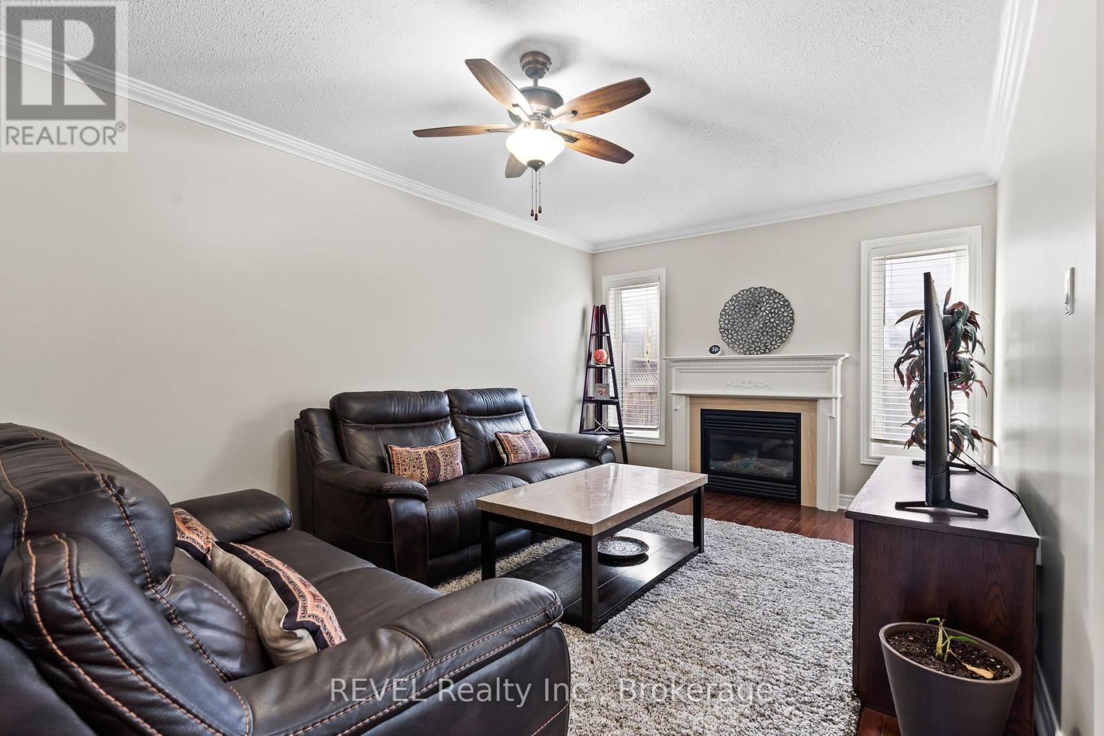 25 Colonel Lyall Street, St. Catharines, Ontario  L2P 0B3 - Photo 8 - X12549150
