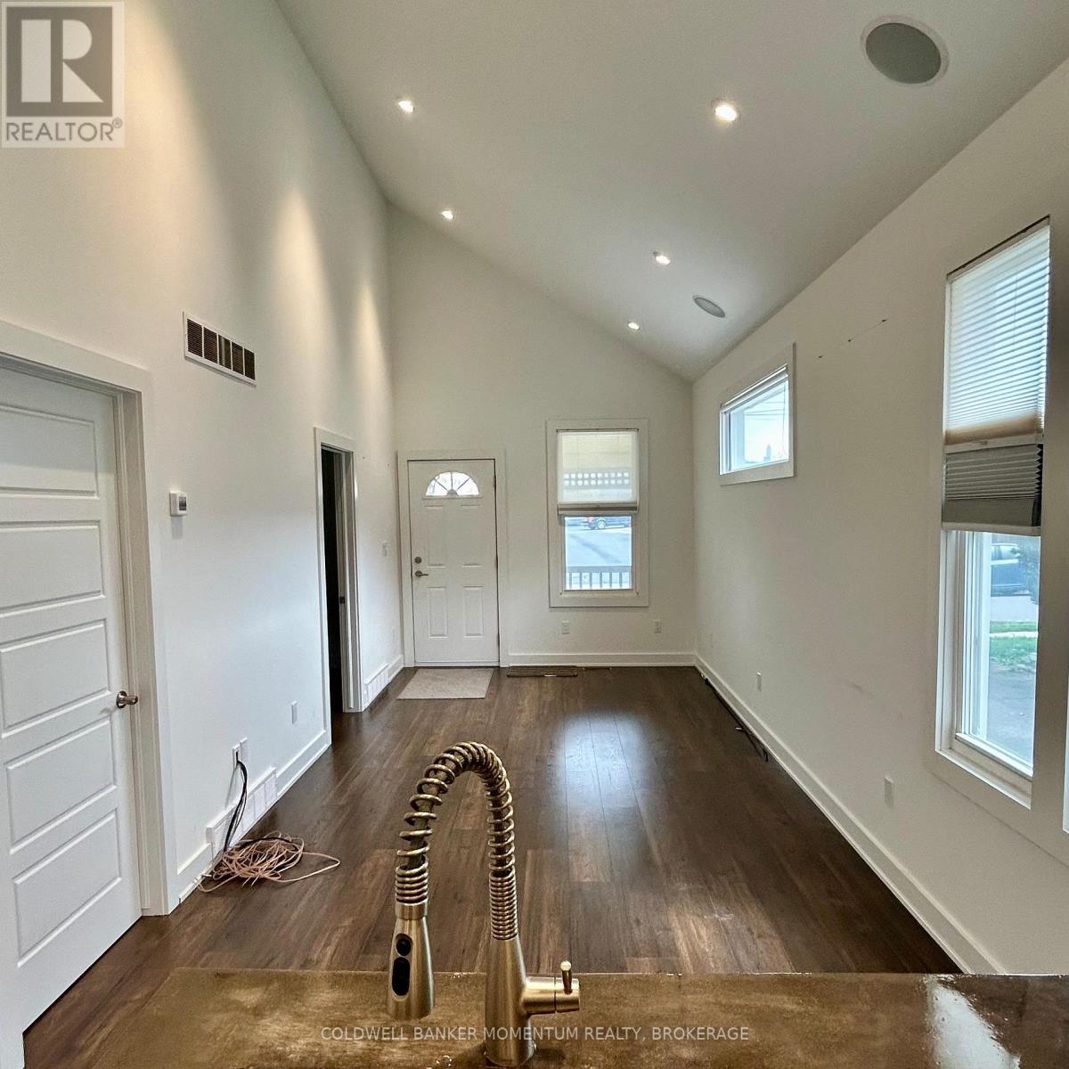 11 Greenlaw Place, St. Catharines, Ontario  L2R 4S5 - Photo 13 - X12549200