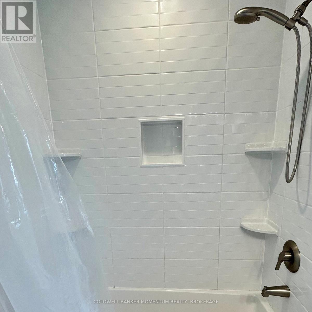 11 Greenlaw Place, St. Catharines, Ontario  L2R 4S5 - Photo 25 - X12549200