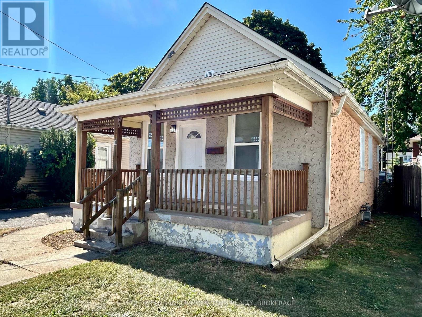 11 Greenlaw Place, St. Catharines, Ontario  L2R 4S5 - Photo 7 - X12549200