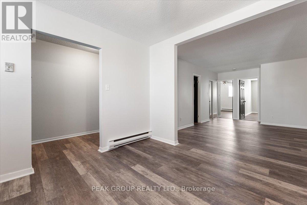 Apartment 2 - 4386 Drummond Road, Niagara Falls, Ontario  L2E 6C3 - Photo 9 - X12552270