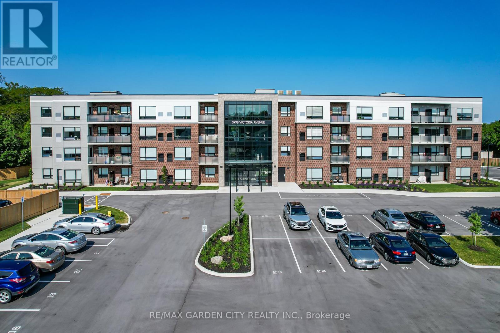 102 - 3998 Victoria Avenue, Lincoln, Ontario  L0R 2C0 - Photo 4 - X12552454