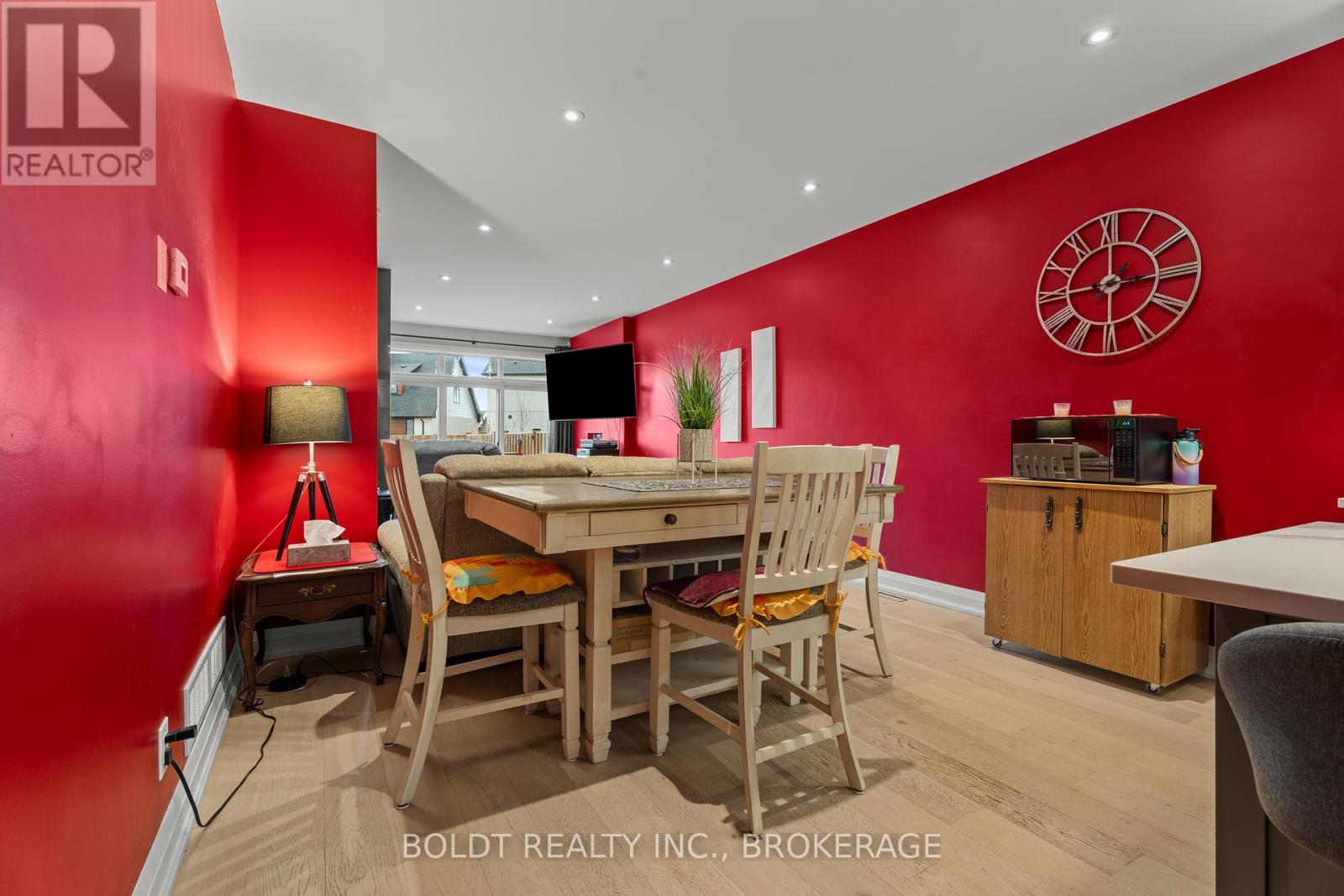 1074b Vansickle Road N, St. Catharines, Ontario  L2S 2X3 - Photo 17 - X12552460